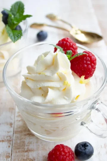 keto-cheesecake-fluff-
